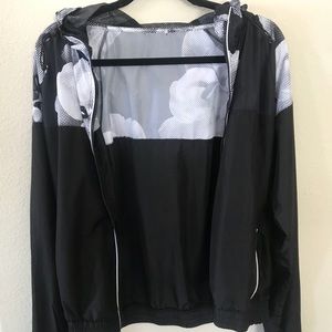 FOREVER 21 ATHLETIC JACKET LIGHTWEIGHT WINDBREAKER